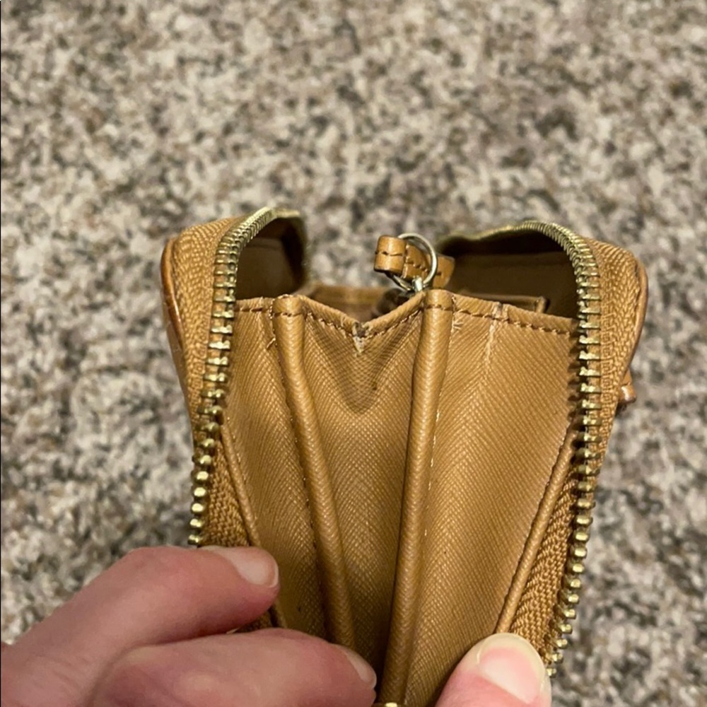 Fossil Wallet - image 4